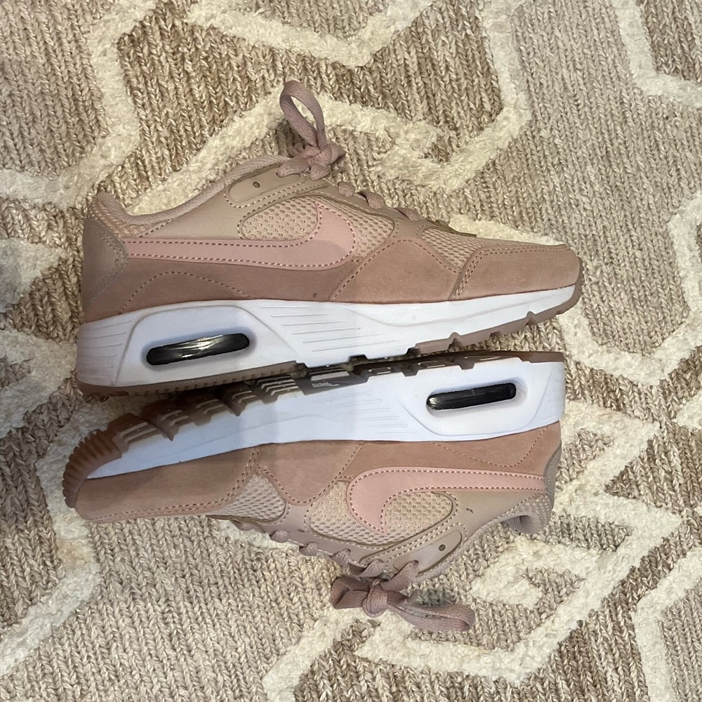 pink nike air size 6 wms